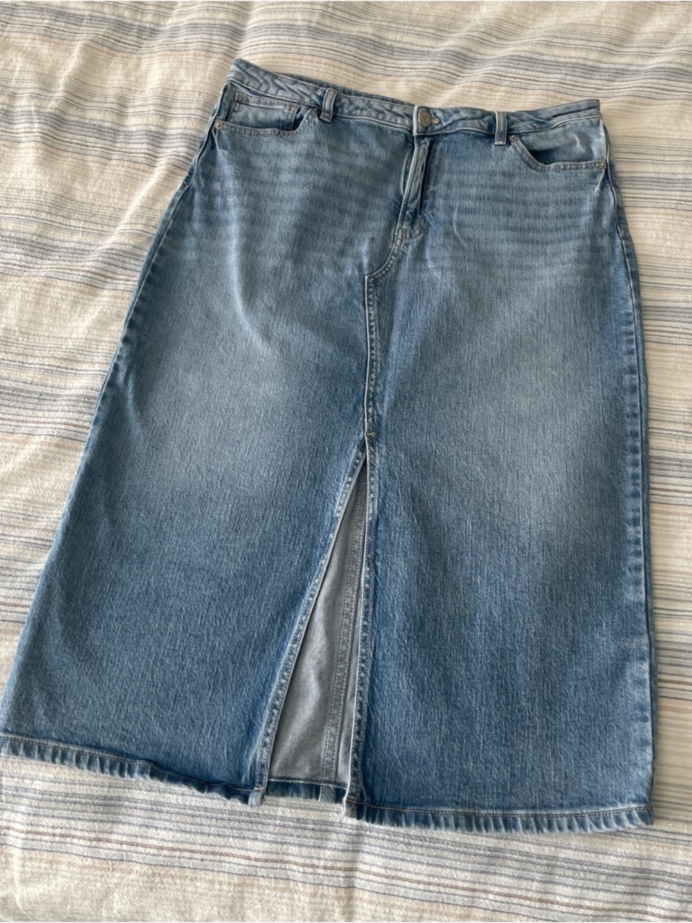 Reitmans Medium Blue Denim Midi Skirt with Front Slit